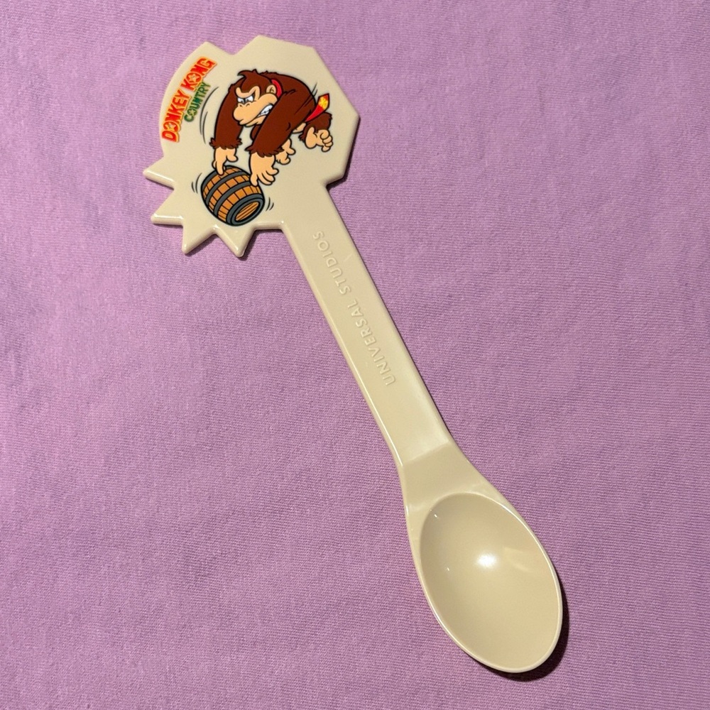 Super Nintendo World Donkey Kong Country Spoon